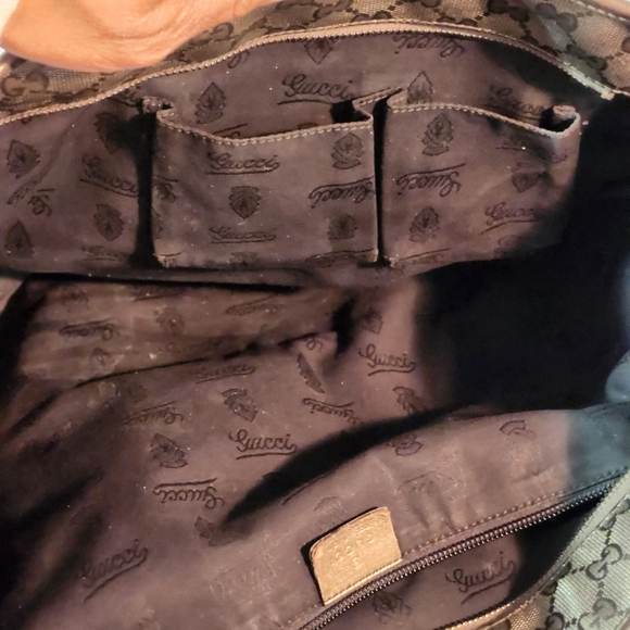 Authentic Gucci gold monogram coated Imprime canvas tote bag - Picture 4 of 7